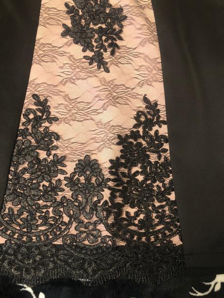 Luxusné šatičky s/m, m