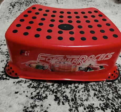 Pisoár, redukcia a schodík, 