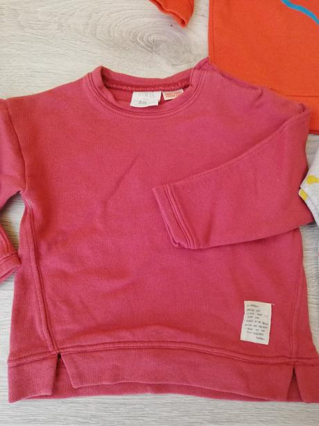 Krásne svetríky, top stav,veľ.80, 80