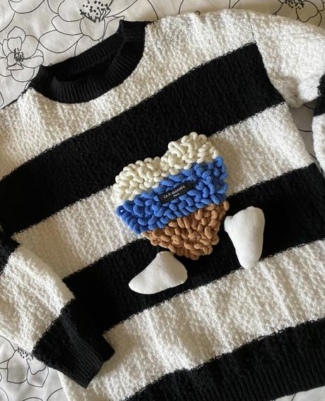 Teplý pletený pulóvrik s aplikáciou italy v. s/m, s