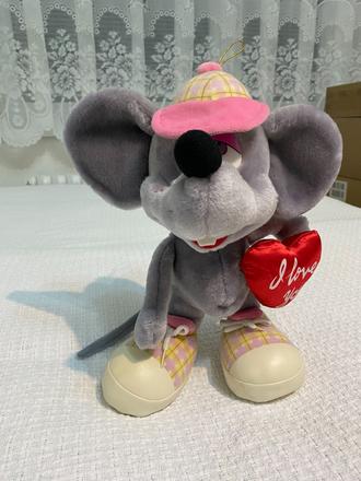 Plyšáčik myšiak,
