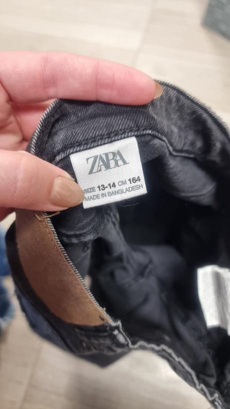 Tmavosede sortky, zara,164
