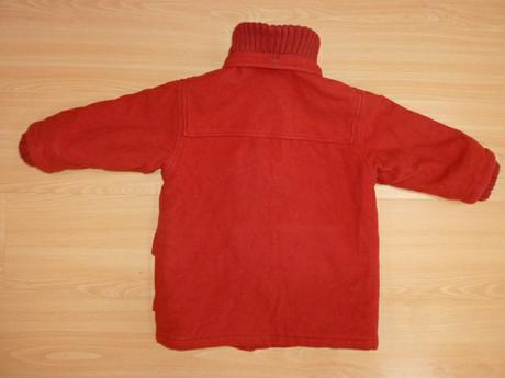 Cerveny kabatik, h&m,104