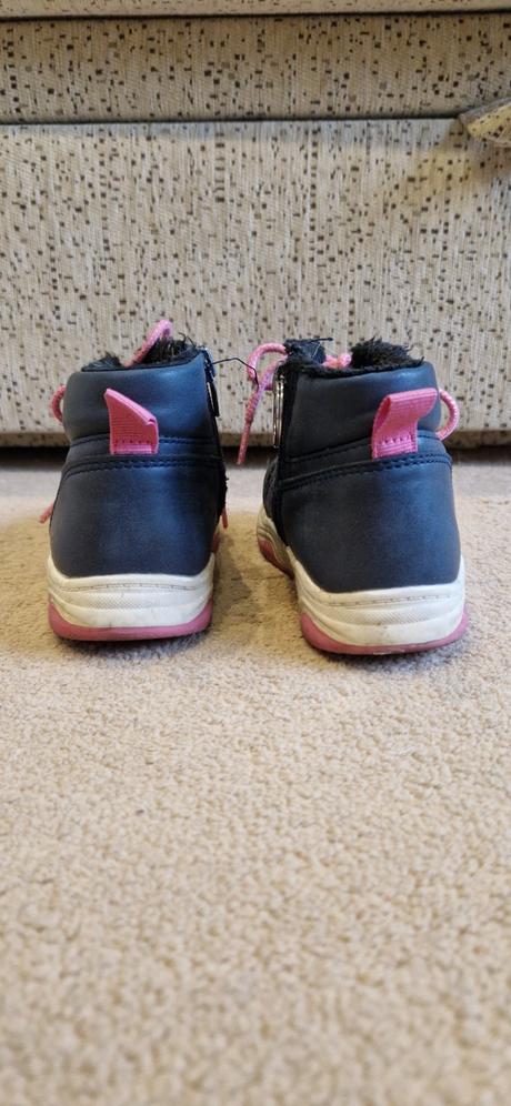 Zateplené prechodné tenisky, 26