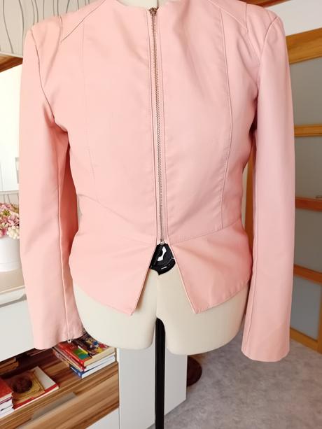 Ružová koženka, gate,42