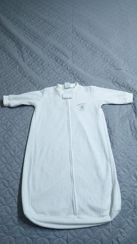 Spaci vak s dlhymi rukavmi,