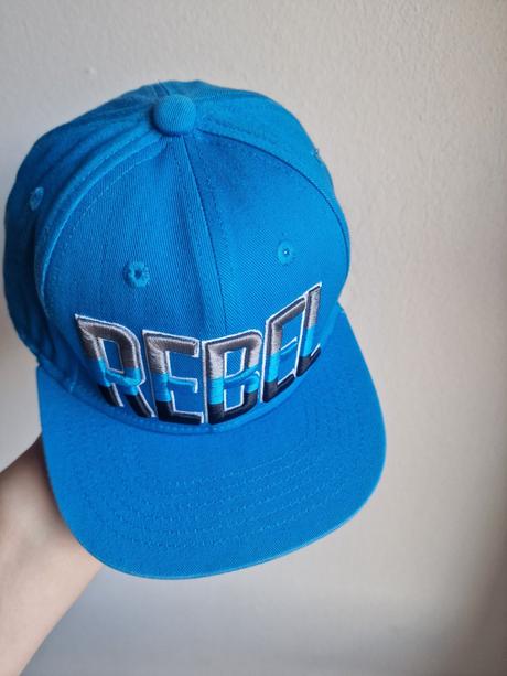 Šiltovka rebel, rebel,104