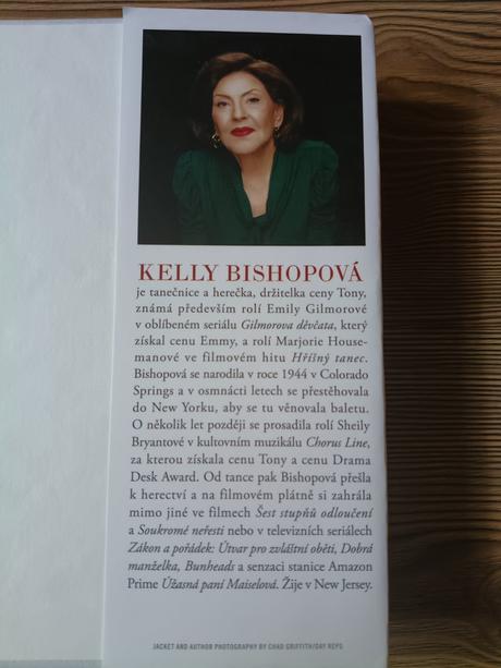 Kelly bishopová - třetí gilmorovo děvče, 