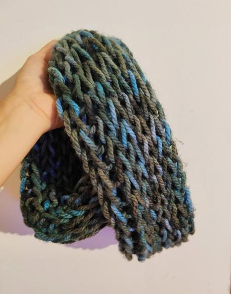 Pletený nekonečný šál, 