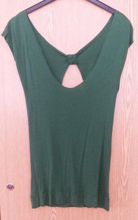 Dlhsi top / tricko / tunika - vzadu otvor, s