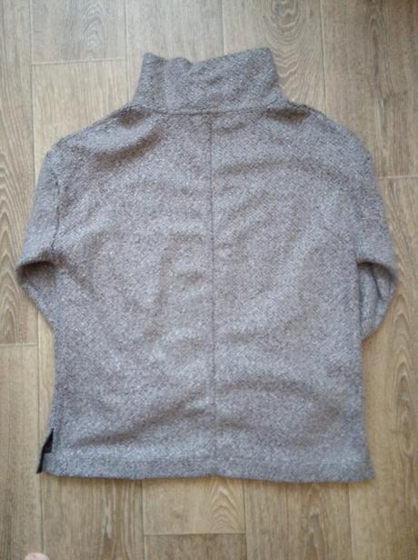 Šedý pulover l s nadychom do strieborna teply top, l