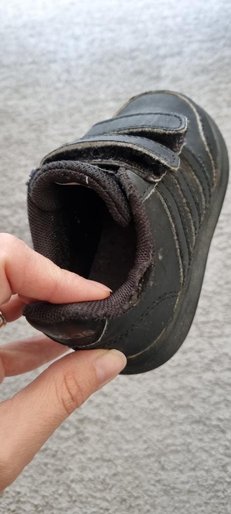 Botasky adidas v.22, adidas,22