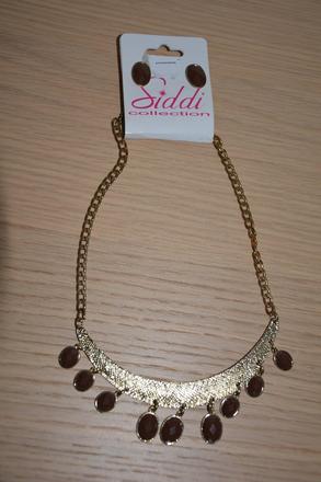 Set náušníc a náhrdelníka, 