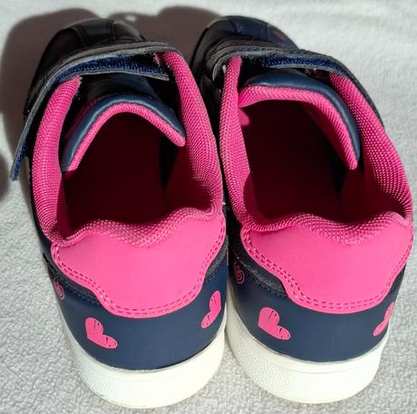 Pekné tenisky bez poškodení, graceland,36