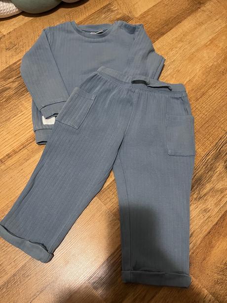 Tepláková súprava, 86