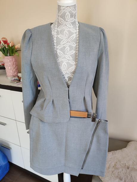 Dámsky kostým, h&m,42