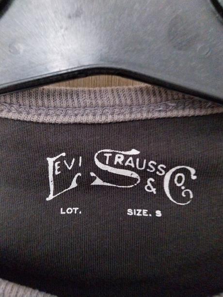 Tričko s-ko, levis,s
