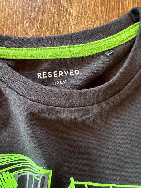 Reserved tríčko, reserved,122