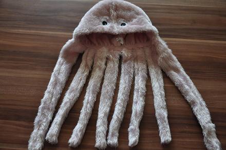 Čiapka chobotnica, 158