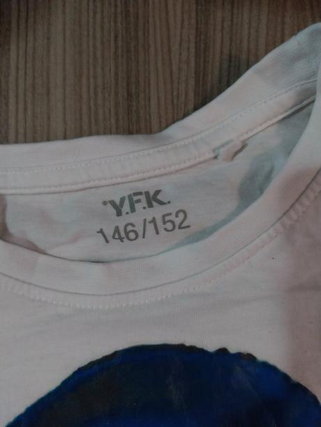 Narodeninove tricko 8, 140