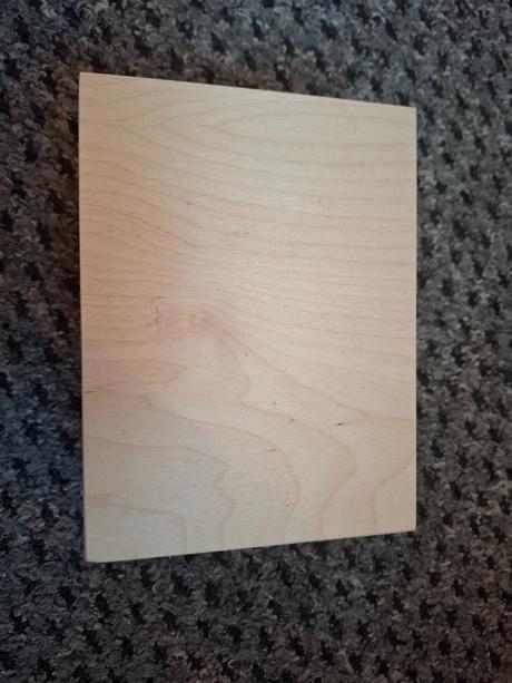 Drevená darcekova krabička,