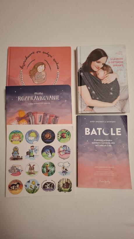Set knižiek o detskom spánku,