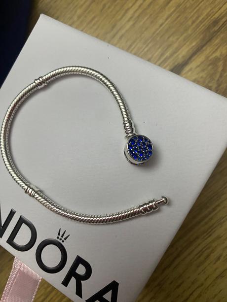 Pandora modrý naramok, pandora