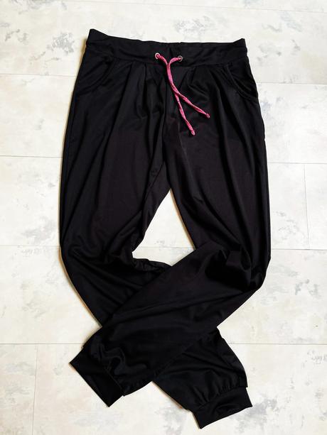 Vkusné tepláky do rumby, crivit,l