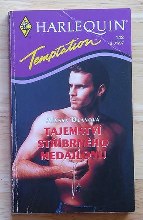 Tajemství stříbrného medailonu, alyssa deanová,