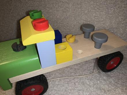 Drevené auto na ťahanie, 