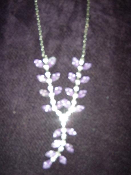 Strieborna-fialová, 