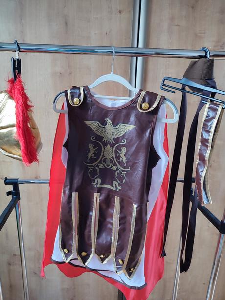 Kostým gladiátora 10 r., 