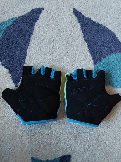 Detska helma alpina - super stav + rukavice, s