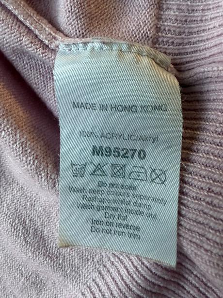 Svetrík na gombíky, next,128