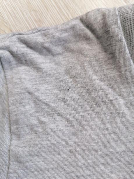 Predám pekné 2x tričká, h&m,134