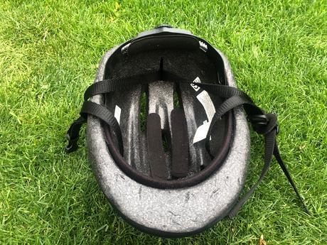 Prilba na bicykel rolerblade, s