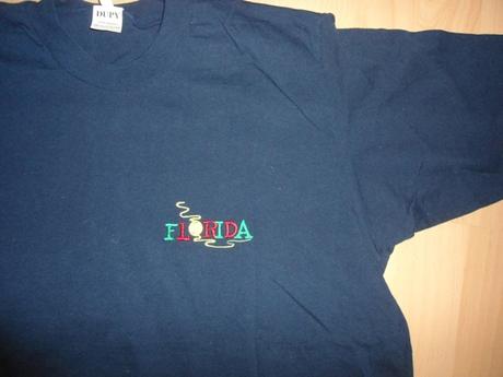 Tmavomodre tricko, 164