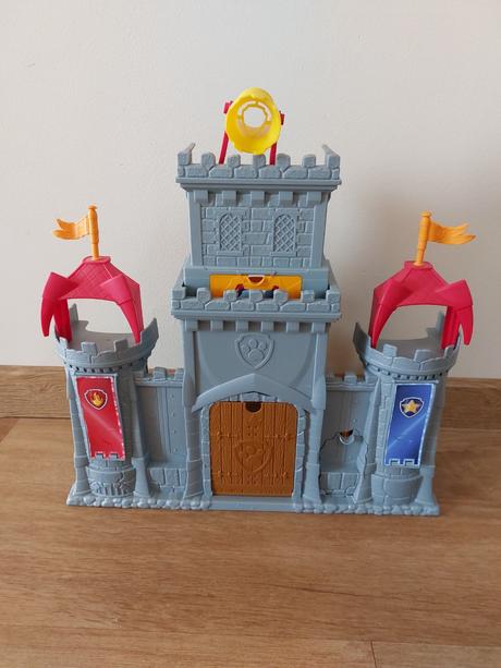 Rytiersky hrad paw patrol,