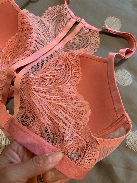 Podprsenka, triumph,80b