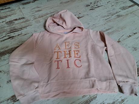 Mikiny do skoly, 152