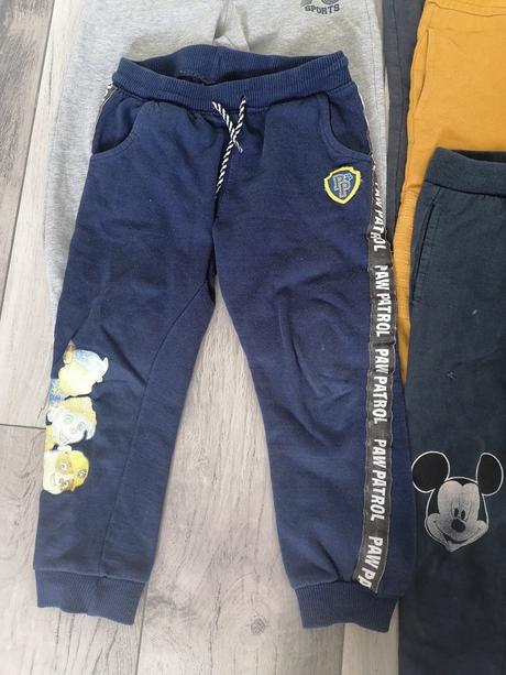 Balík 110 - tepláky, 104–116