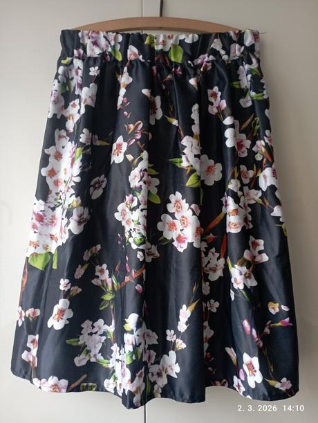 Kvetinová sukňa (už s poštovným), m