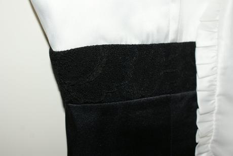 Cierno-biele saty zn. unique, 38