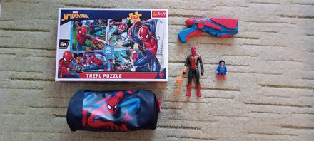 Spiderman - puzzle, peračník, pištolka, figúrka, 