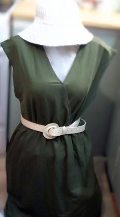 Dlhé pružné šaty s prestrihom v páse m/xl, l