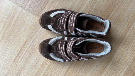 Kožené poltopánky geox č.36 top stav, geox,36