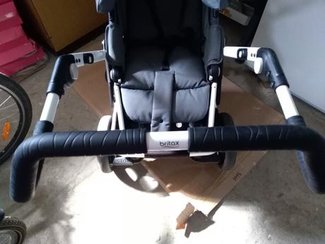 3 kombinacia britáx go, britax,britax go