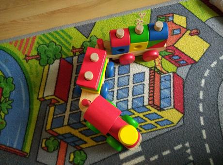 Drevený vláčik skladačka, 