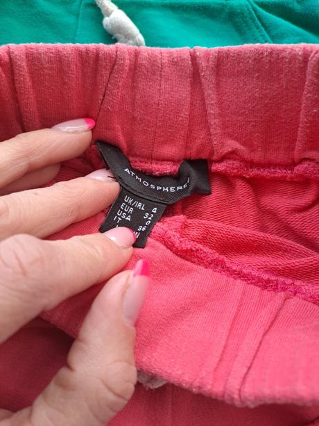 Šortky xxs, primark,158