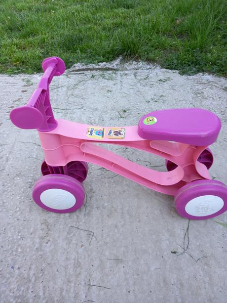 Detské odrážadlo,